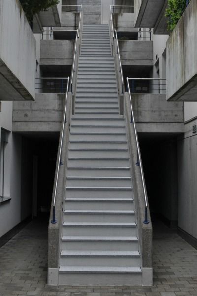 Treppen Beschichtungen - GK Bedachungen & Bautenschutz