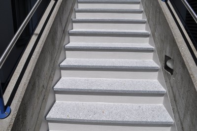 Treppen Beschichtungen - GK Bedachungen & Bautenschutz